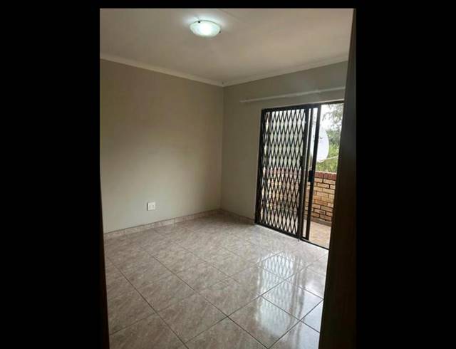 2 BEDROOM PROPERTY TO RENT IN FOURWAYS